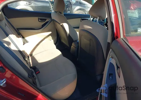 2016 Hyundai Elantra Se z USA, uszkodzony, nr VIN 5NPDH4AE2GH786621